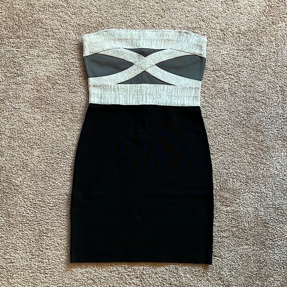 Pre-loved guess strapless bandage dress ** only worn once **